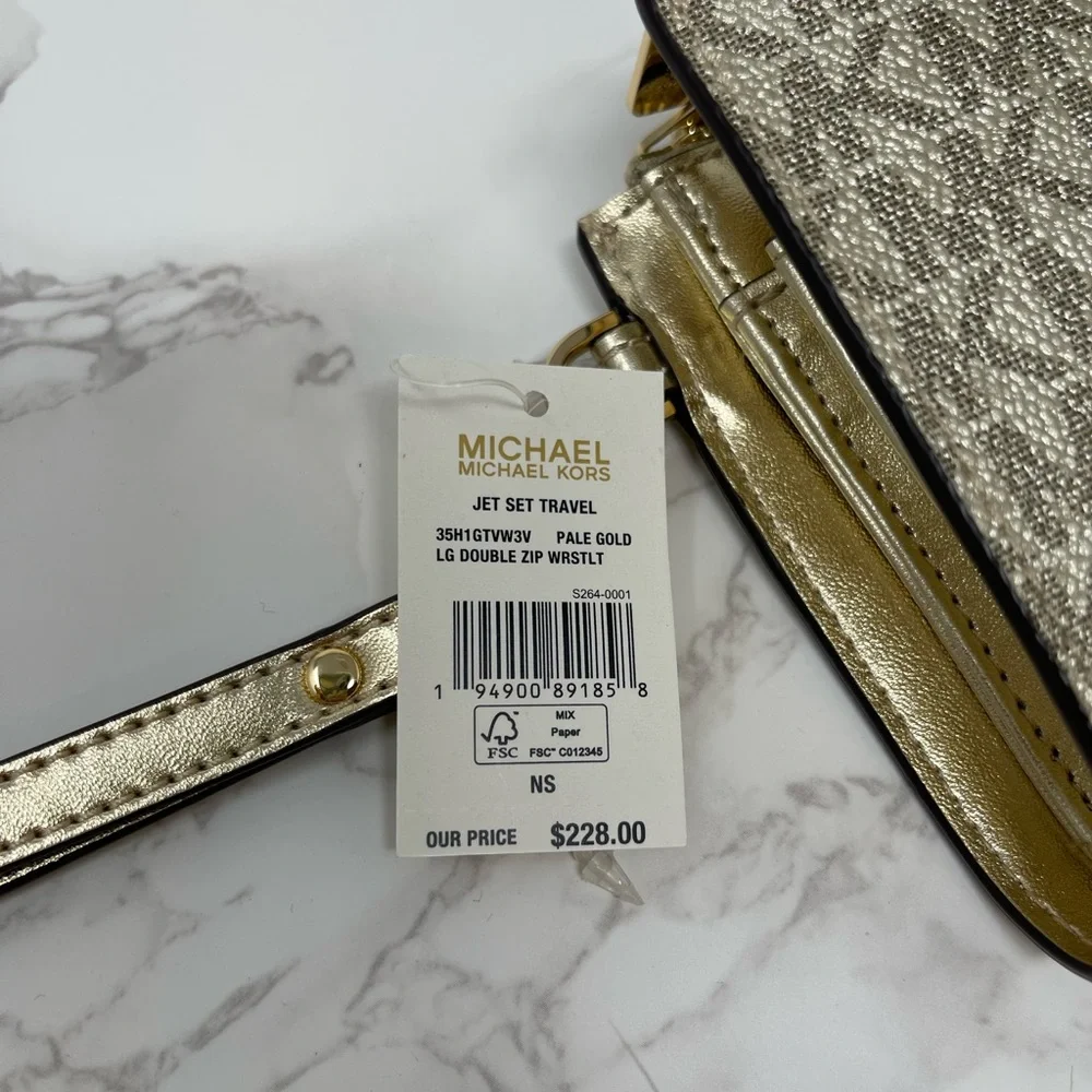 Michael Kors Wallet - Picture 6 of 7